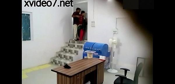  New Gujarati housewife and boss fucking | xvideo7.net